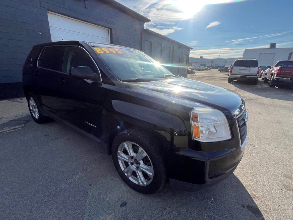 2017 GMC Terrain Image 3