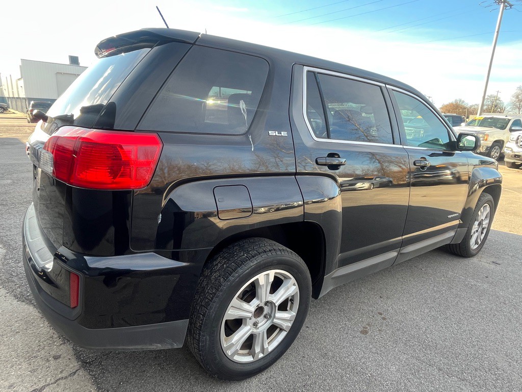 2017 GMC Terrain Image 5