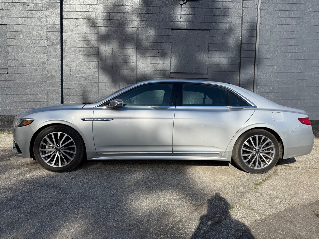 2019 Lincoln Continental Image 4