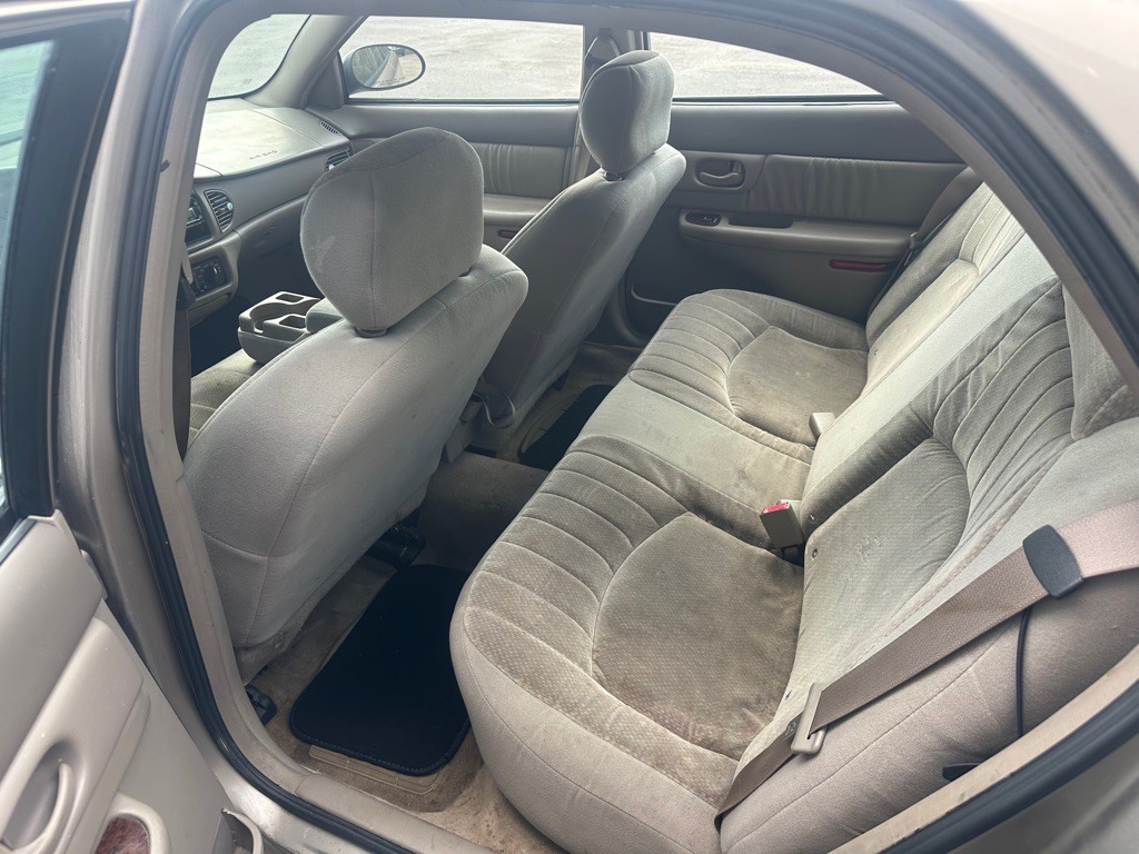 2003 Buick Century Image 10