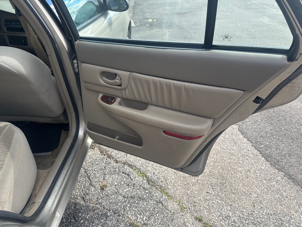 2003 Buick Century Image 12