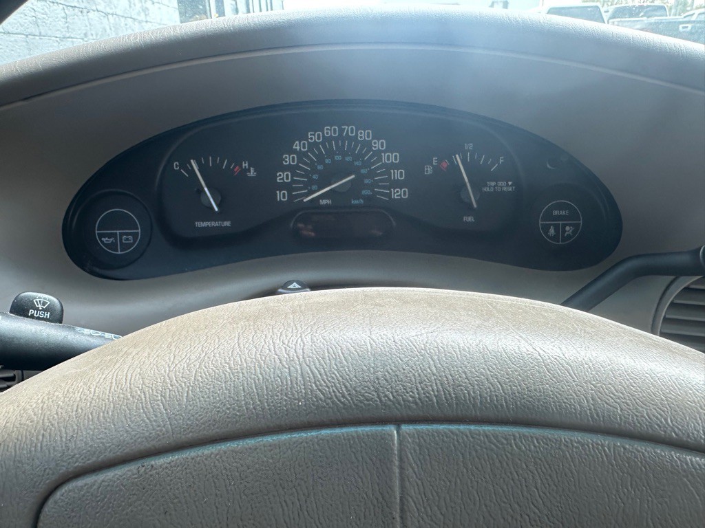 2003 Buick Century Image 18