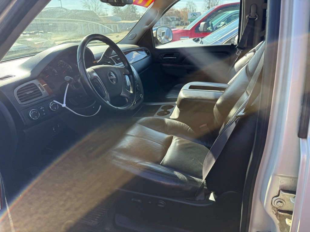 2011 GMC Sierra Image 4