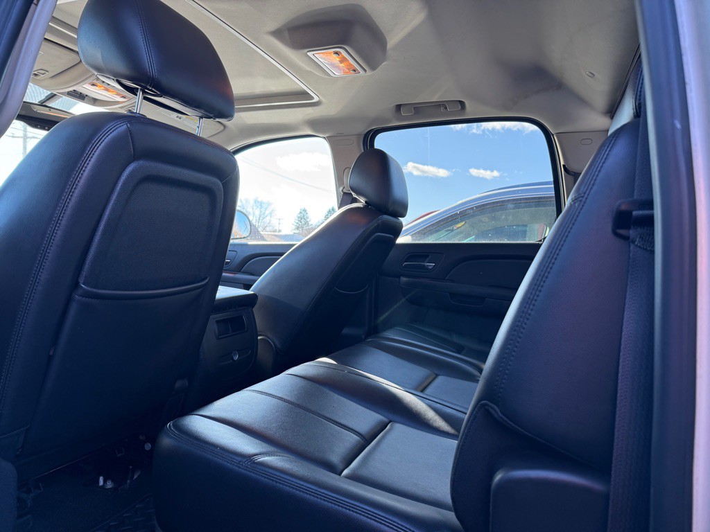 2011 GMC Sierra Image 9