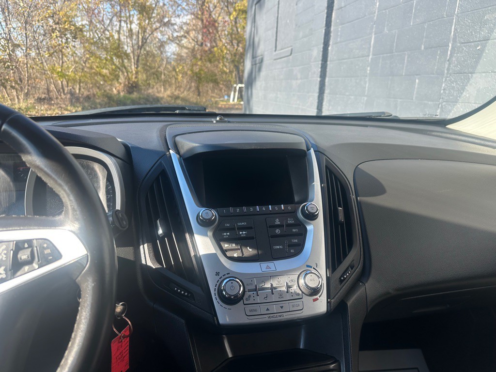 2017 Chevrolet Equinox Image 10