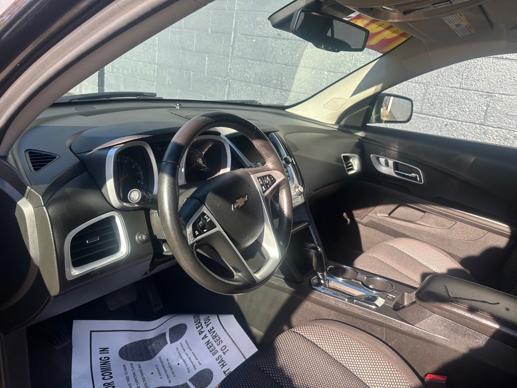 2017 Chevrolet Equinox Image 12