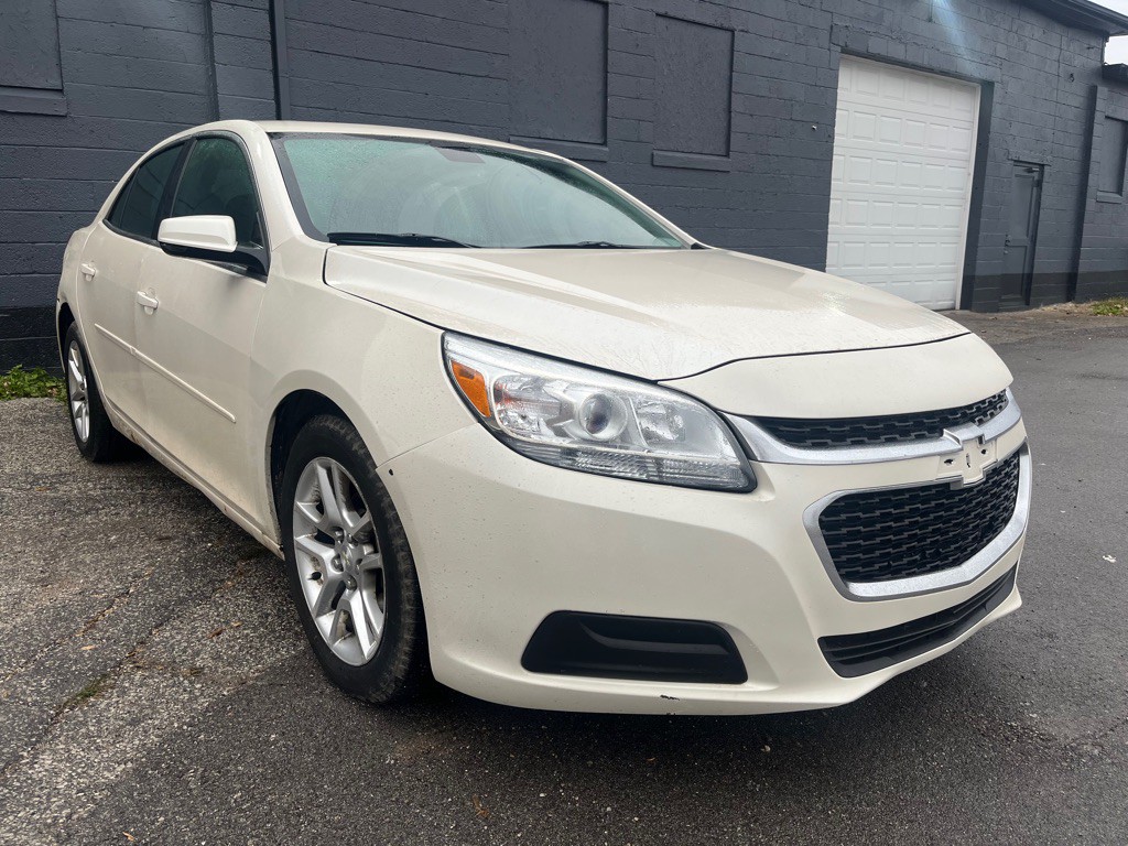 2014 Chevrolet Malibu Image 1