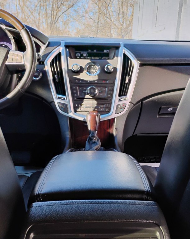 2012 Cadillac SRX Image 16