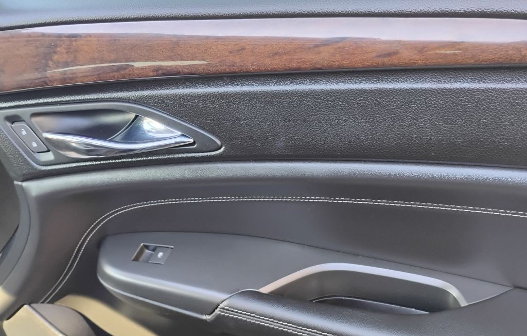 2012 Cadillac SRX Image 23