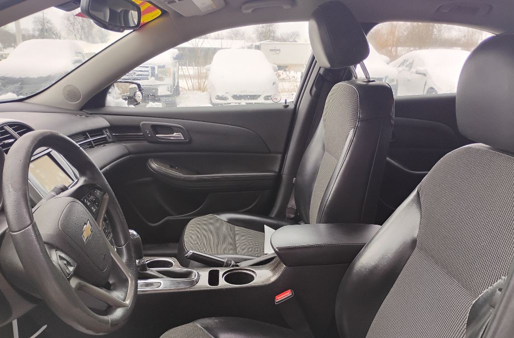 2014 Chevrolet Malibu Image 8