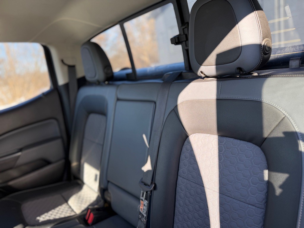 2017 Chevrolet Colorado Image 11