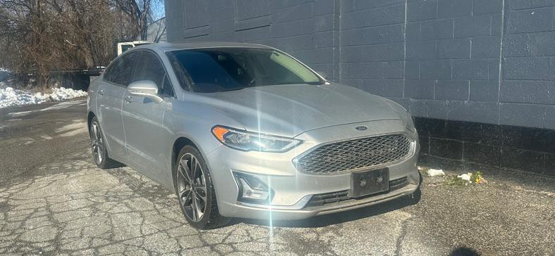 2019 Ford Fusion Image 1