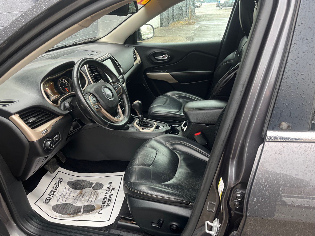 2017 Jeep Cherokee Image 15