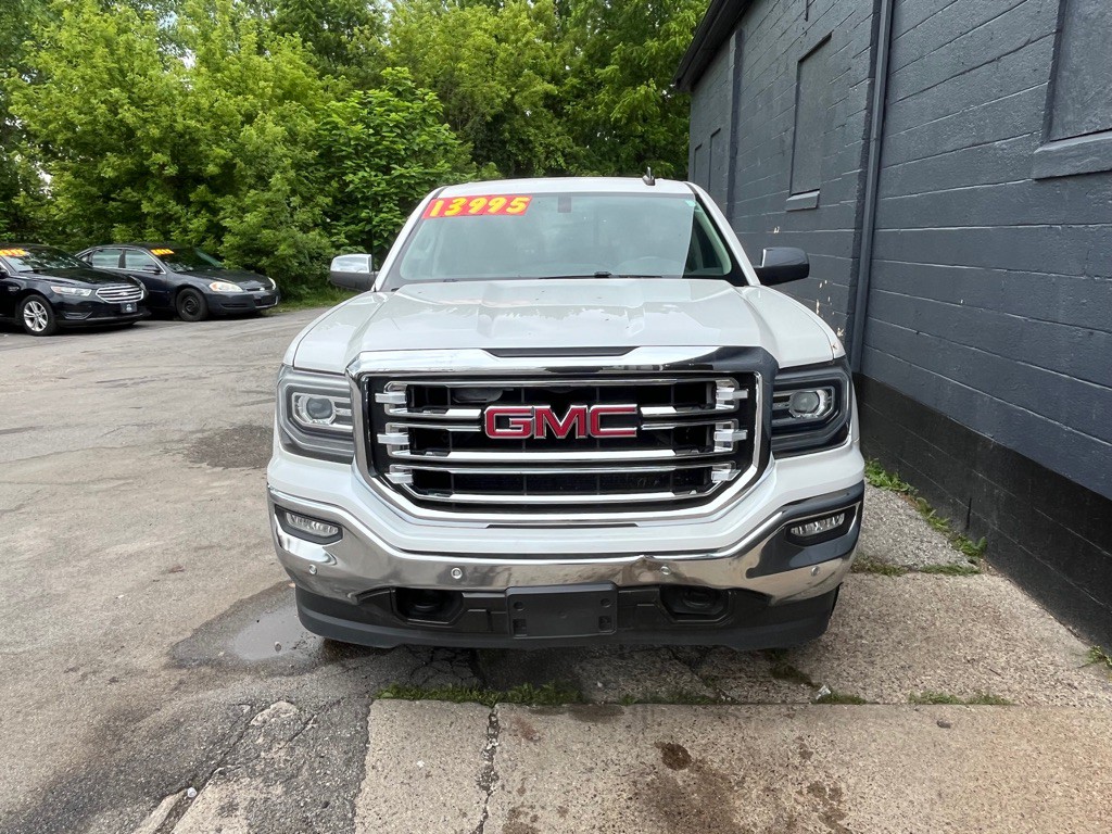 2016 GMC Sierra Image 2