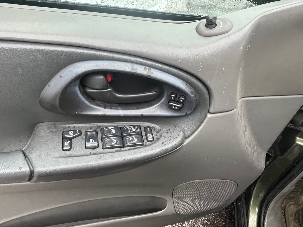 2002 Chevrolet Trailblazer Image 14