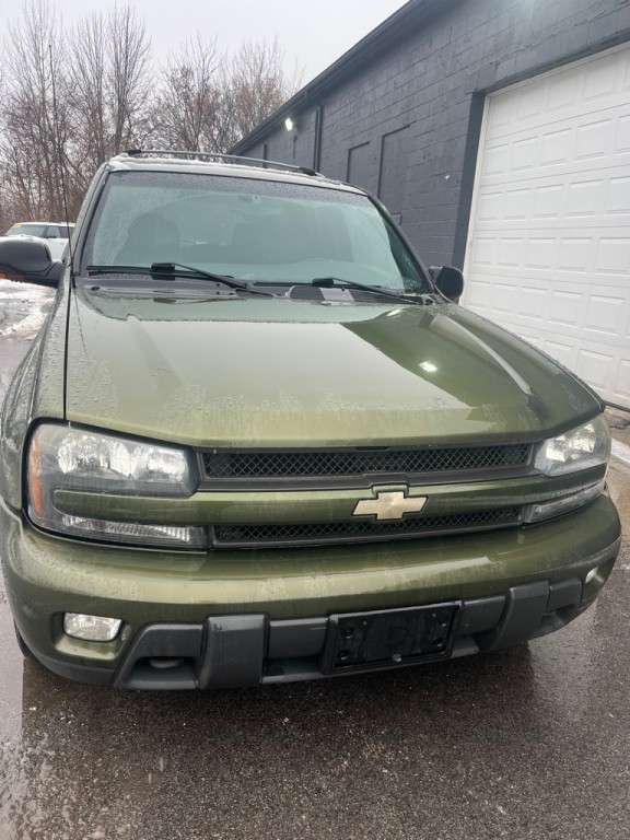 2002 Chevrolet Trailblazer Image 2