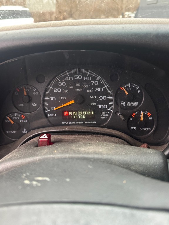 2001 Chevrolet Express Image 6