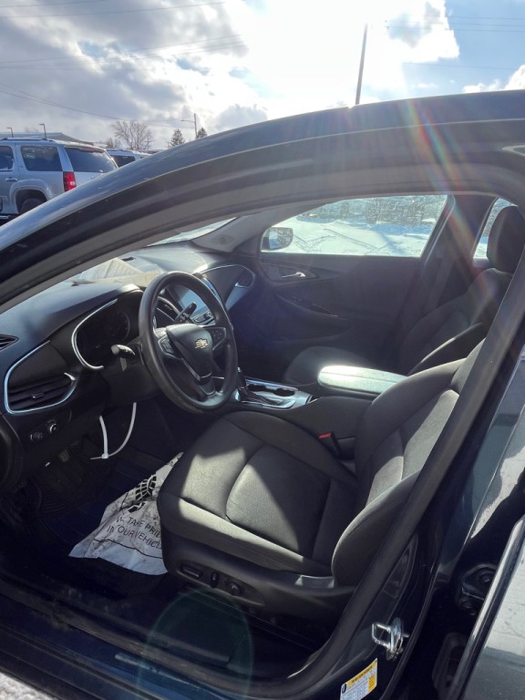 2019 Chevrolet Malibu Image 9