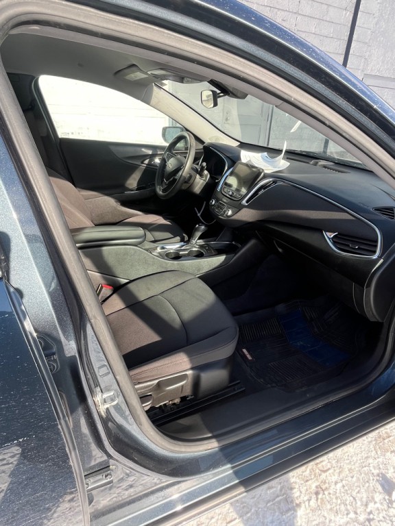 2019 Chevrolet Malibu Image 11