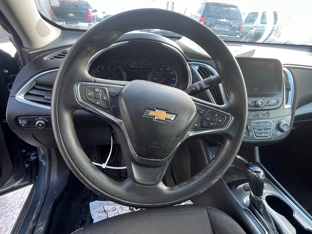 2019 Chevrolet Malibu Image 16