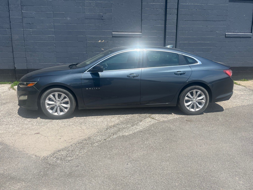 2019 Chevrolet Malibu Image 3