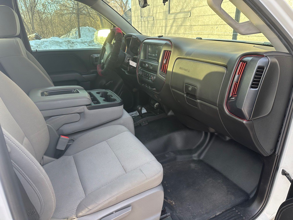2018 Chevrolet Silverado 1500 Image 11