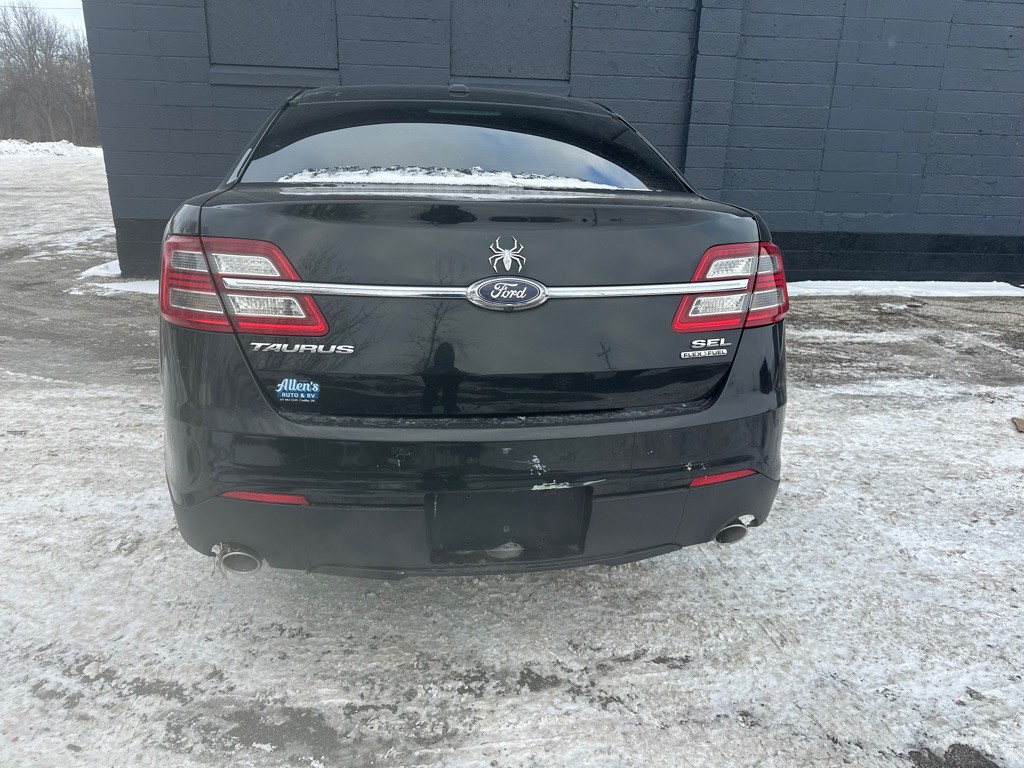 2015 Ford Taurus Image 3