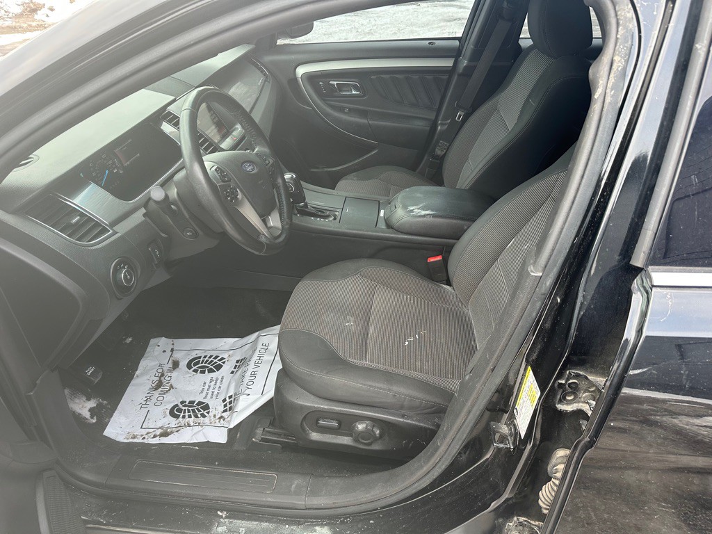 2015 Ford Taurus Image 7