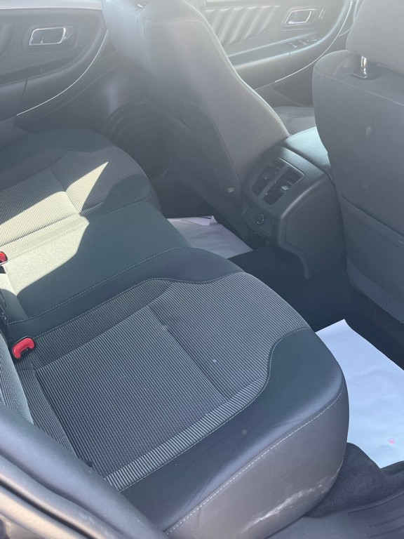 2015 Ford Taurus Image 11