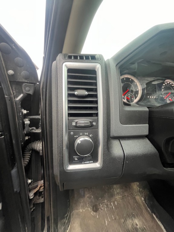 2016 Dodge Ram 1500 Image 12