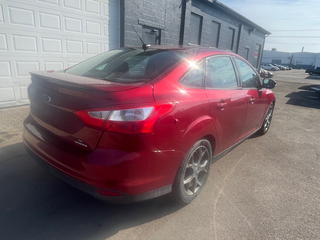 2014 Ford Focus Image 8