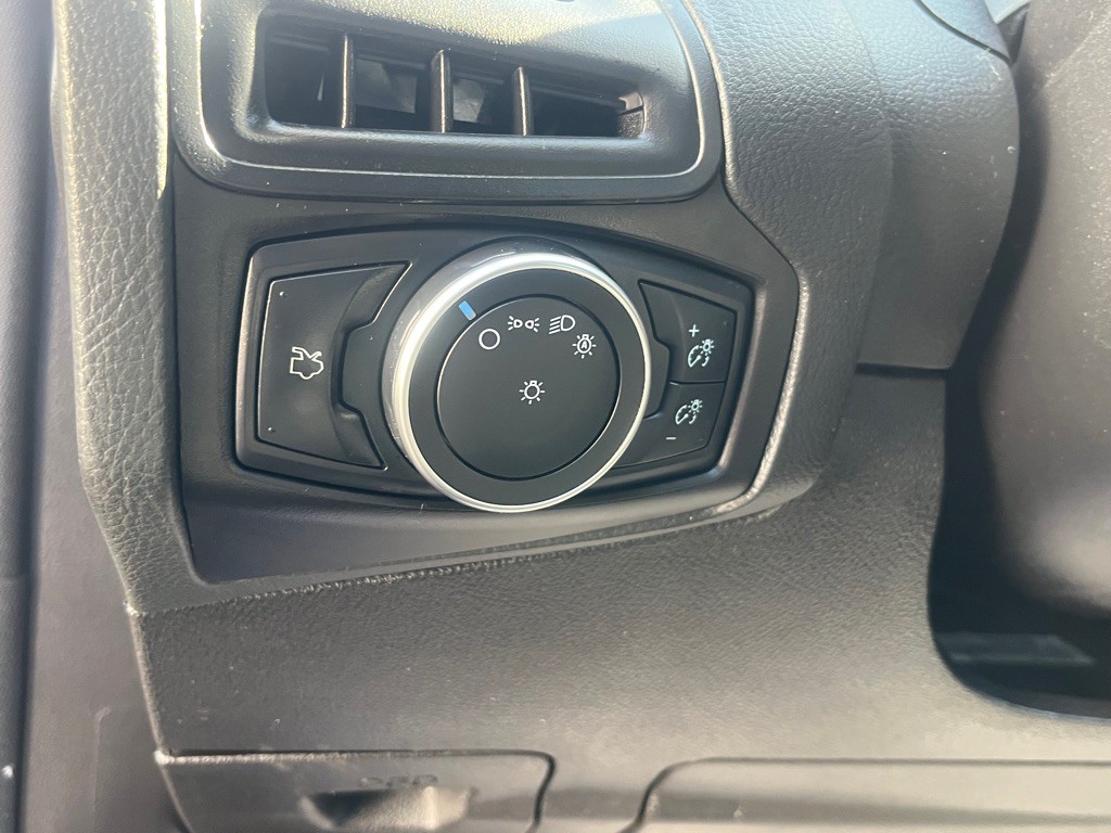 2018 Ford Focus Image 20