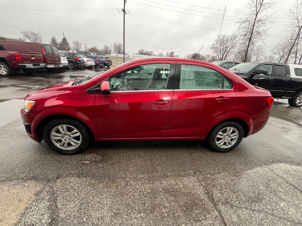 2012 Chevrolet Sonic Image 5
