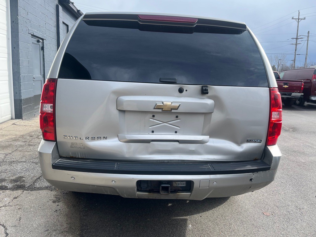 2009 Chevrolet Suburban Image 6