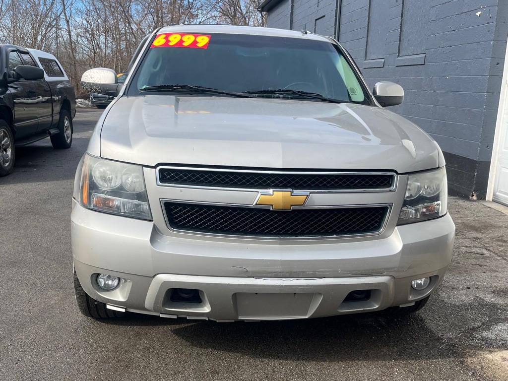 2009 Chevrolet Suburban Image 8
