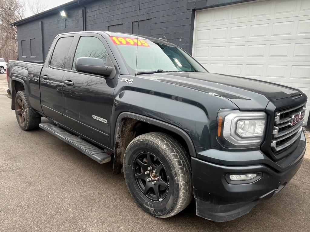 2018 GMC Sierra Image 1