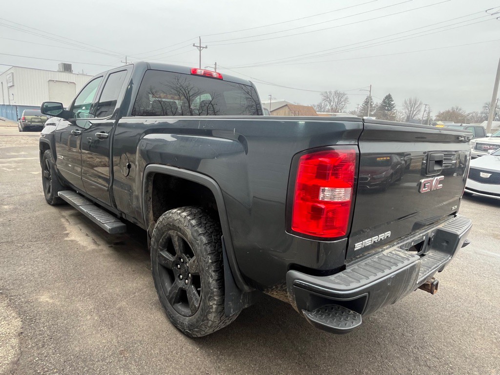 2018 GMC Sierra Image 4