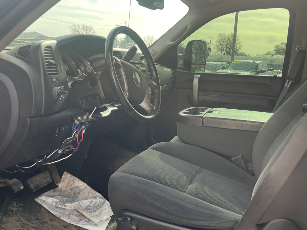 2008 GMC Sierra Image 8