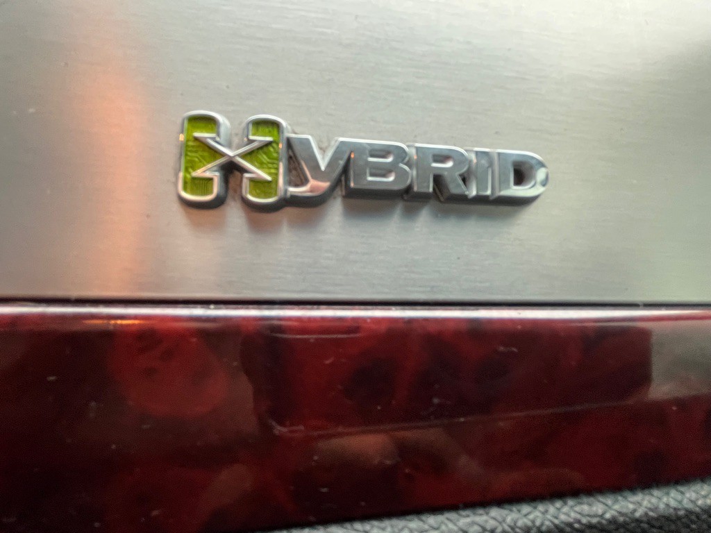 2013 Cadillac Escalade Image 20