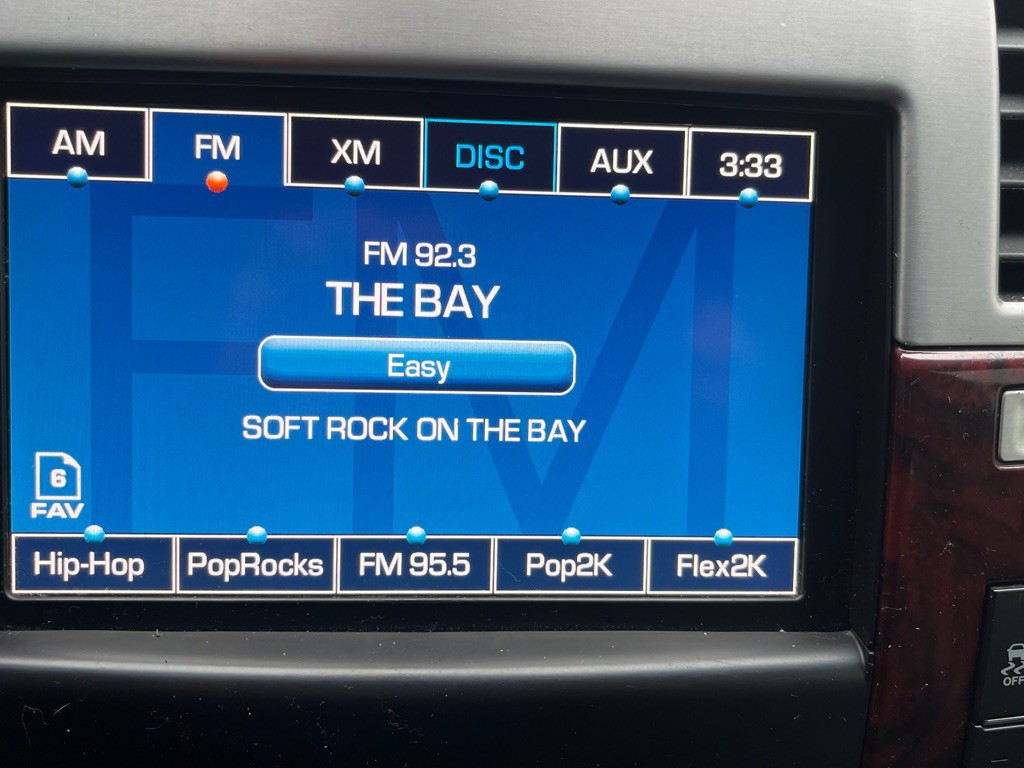 2013 Cadillac Escalade Image 23