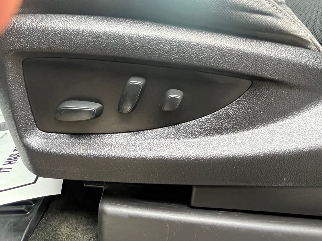 2018 Chevrolet Silverado 1500 Image 11