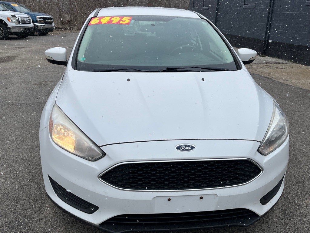 2017 Ford Focus Image 2