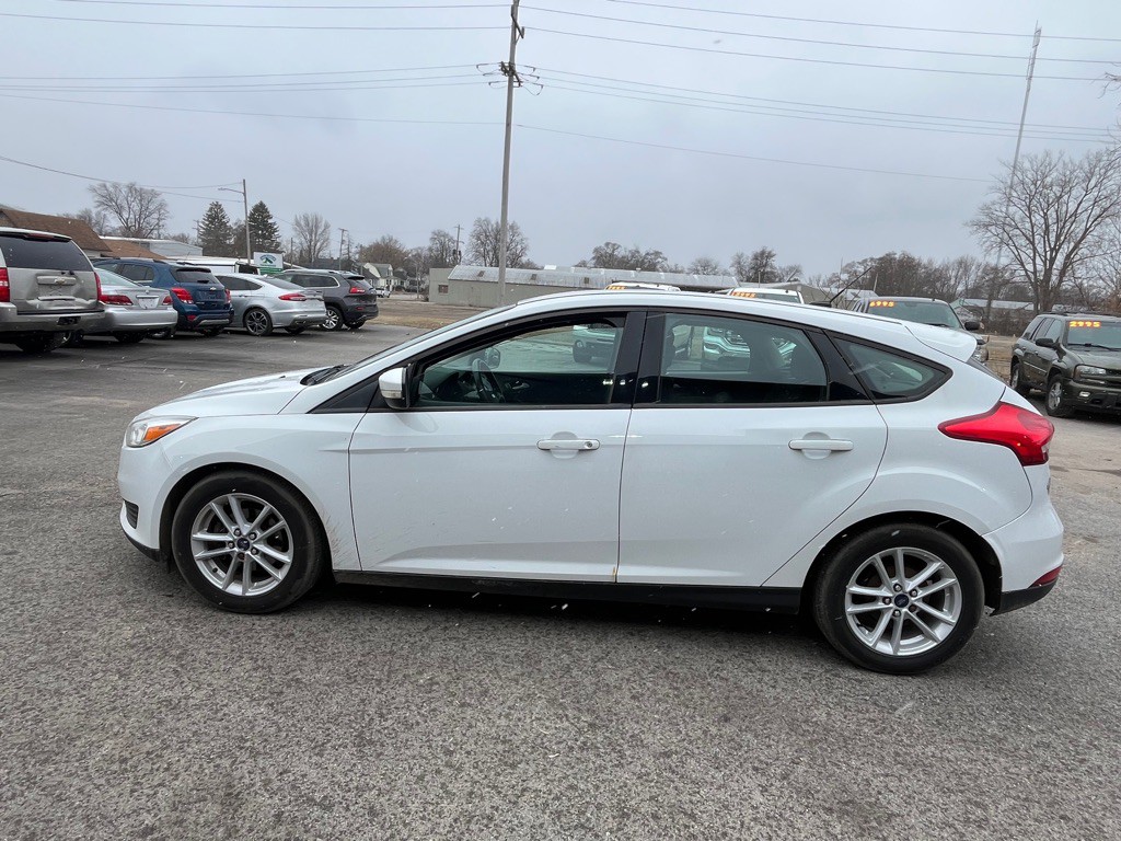 2017 Ford Focus Image 4