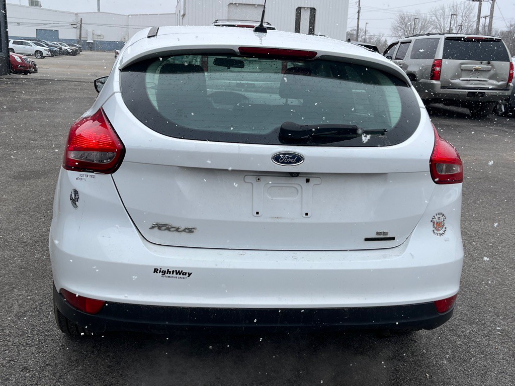 2017 Ford Focus Image 6