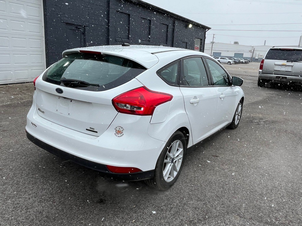 2017 Ford Focus Image 7