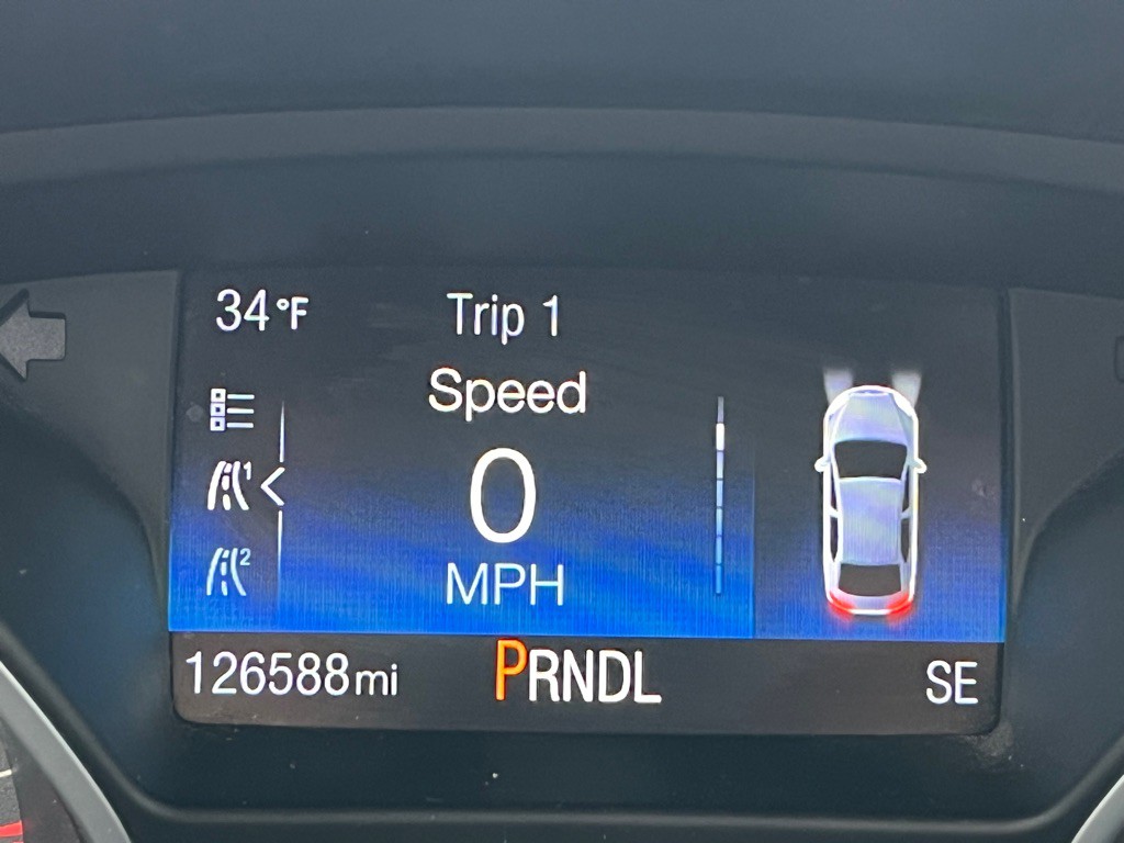 2017 Ford Focus Image 9