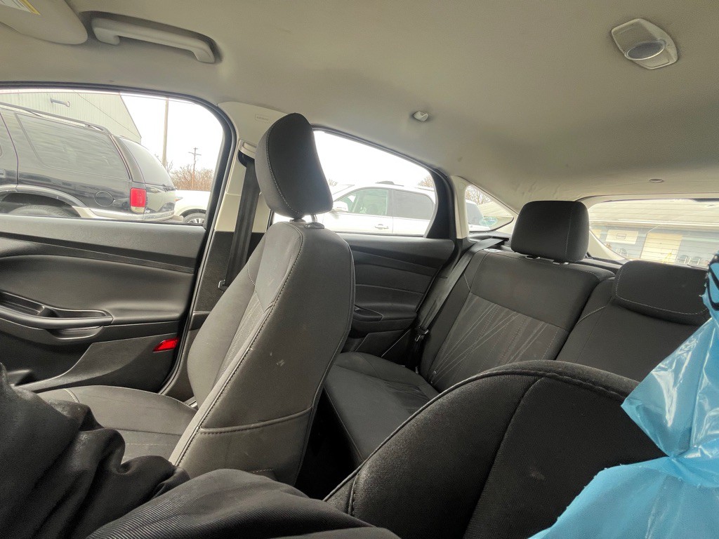 2017 Ford Focus Image 13