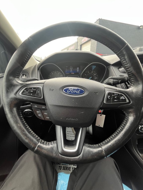 2017 Ford Focus Image 15