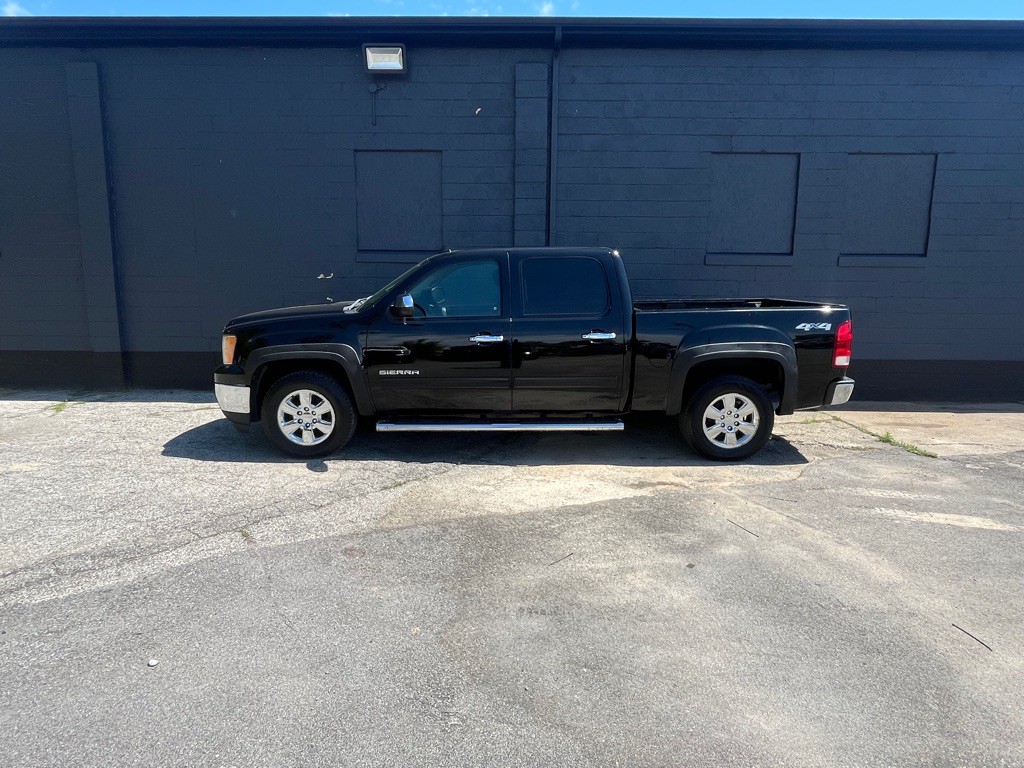 2012 GMC Sierra Image 2