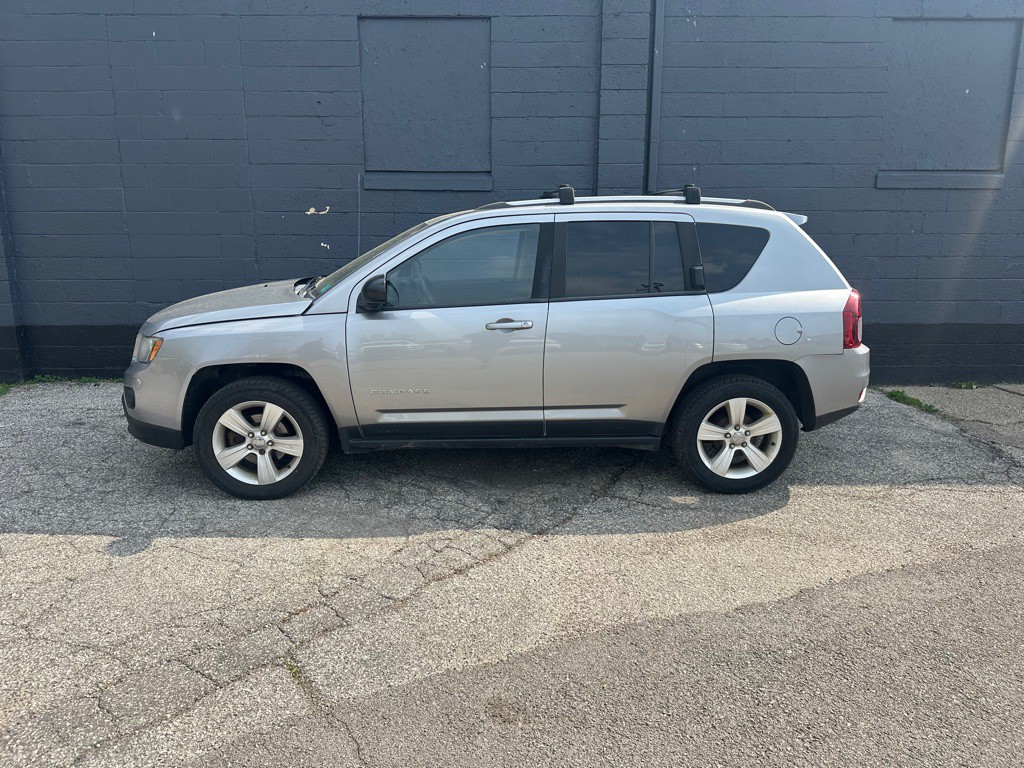 2016 Jeep Compass Image 4